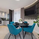 Exclusive On The Vistula River In By Renters Prestige