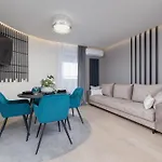 Exclusive On The Vistula River In By Renters Prestige *